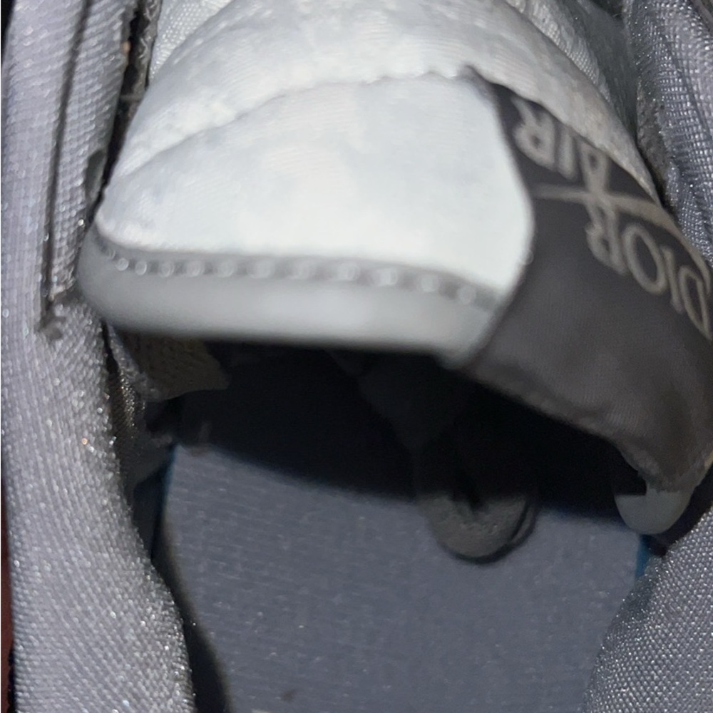 Dior Gray Sneakers with Unique Lacing System - Picture 7 of 9